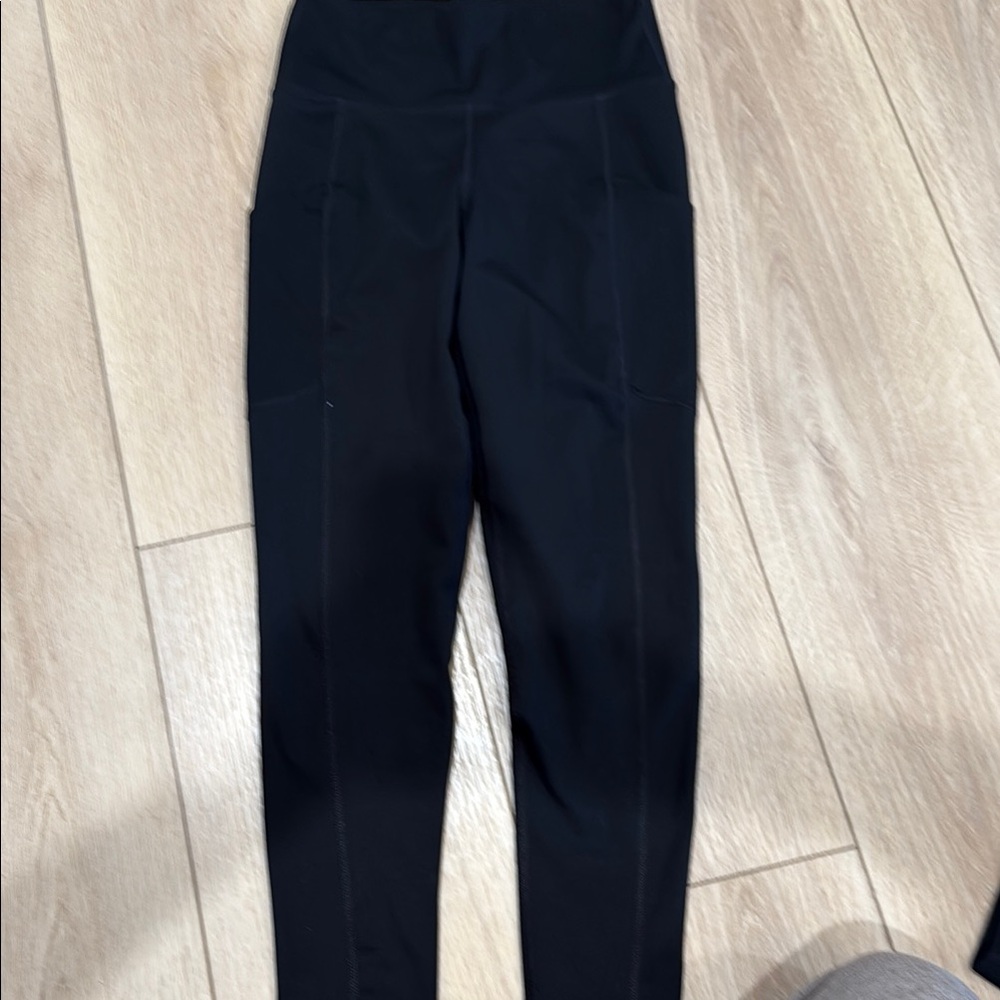American Eagle Outfitters Black High-Waisted Leggings